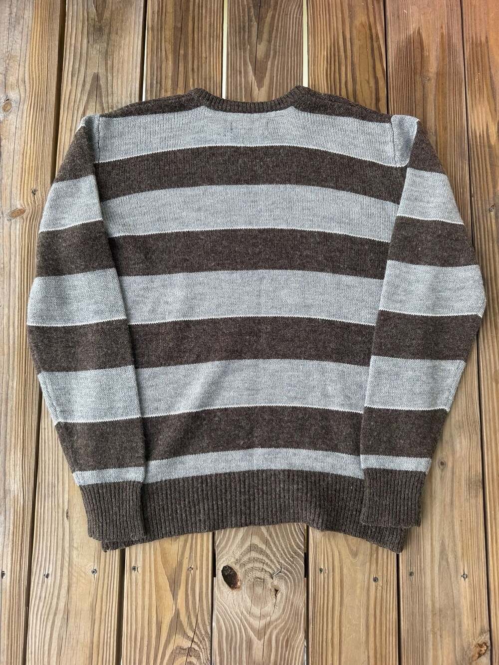 Billabong Men's Brown and Grey Striped Crewneck Knit Sweater - Picture 4 of 4